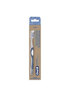 Oral-B Eco Pro-Expert Spazzolino Manuale Medio in Plastica Riciclata, 1 Pezzo