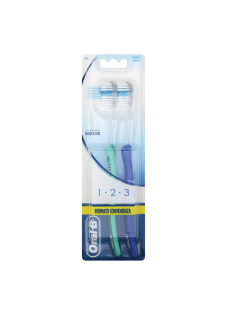 Oral B 1-2-3 - Indicator Spazzolino 35 Medio, 2 Spazzolini
